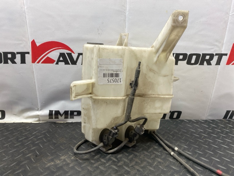 бачок омывателя TOYOTA PRIUS ZVW30 2ZR-FXE 2009-2011 170575