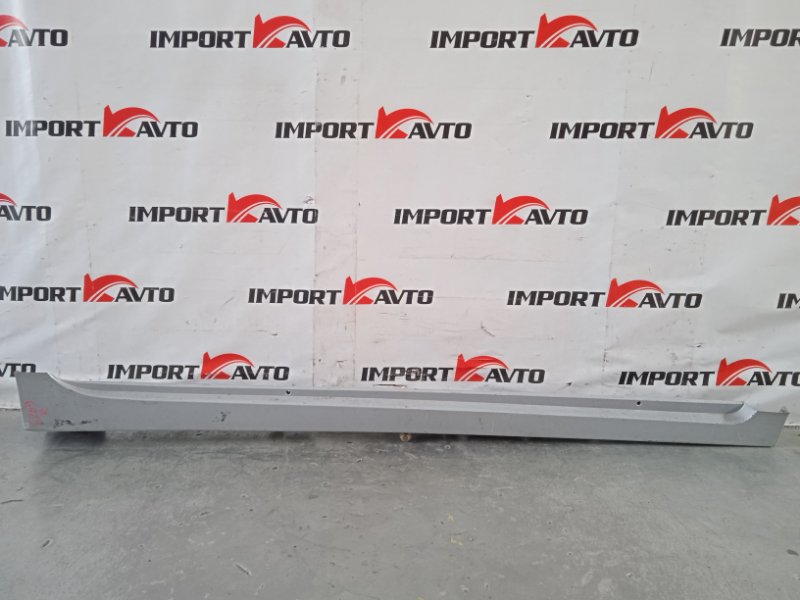 порог пластиковый TOYOTA PRIUS ZVW30 2ZR-FXE 2009-2011 правый 510681