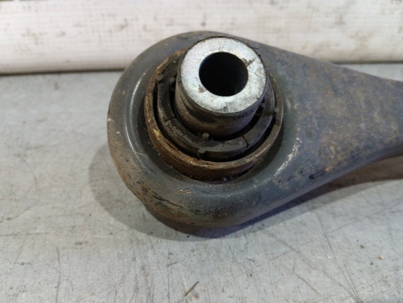 рычаг подвески AUDI A3 8PA AXW, BLR, BLX, BVY 2004-2008 511985