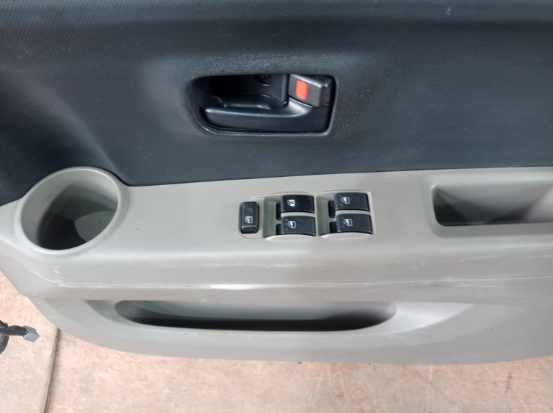 дверь TOYOTA PASSO KGC10 1KR-FE 2004-2006 передний правый 512143