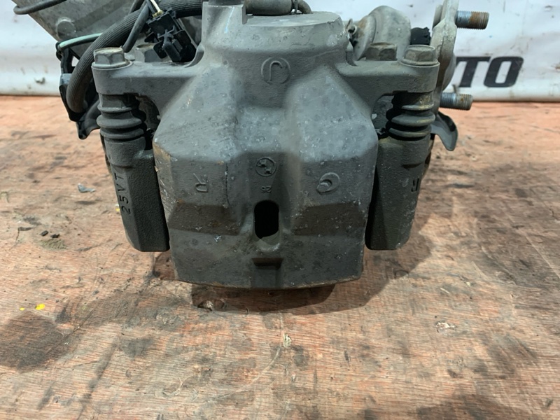 ступица TOYOTA PRIUS ZVW30 2ZR-FXE 2009-2011 передний правый 513547