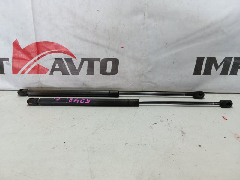 Амортизатор задней двери NISSAN MARCH YK12 HR15DE 2005-2007 520035 Амортизатор задней двери NISSAN MARCH YK12 HR15DE 2005-2007 520035
