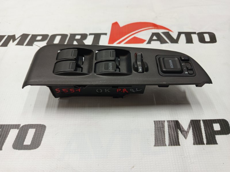 Блок управления стеклоподъемниками HONDA SABER UA4 J25A 2001-2003 передний правый 521442