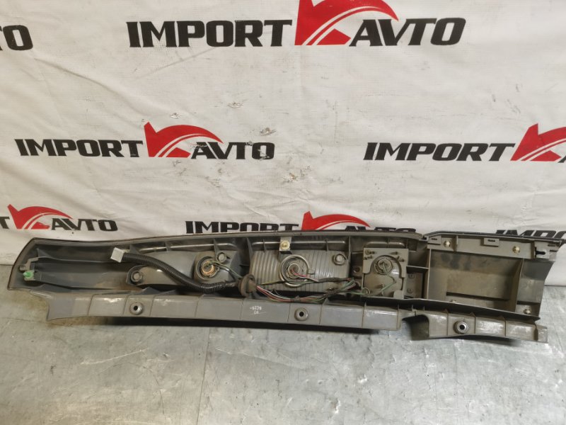 Стоп-сигнал HONDA STEPWGN RF5 K20A 2003-2005 левый 2474