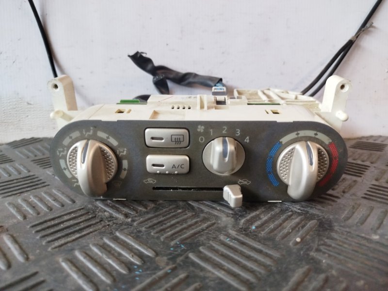 Блок управления климат-контролем NISSAN TINO V10 QG18DE 1998-2003 525272