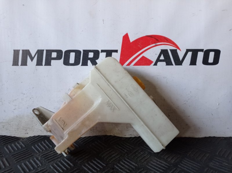 Расширительный бачок NISSAN TINO V10 QG18DE 1998-2003 526374