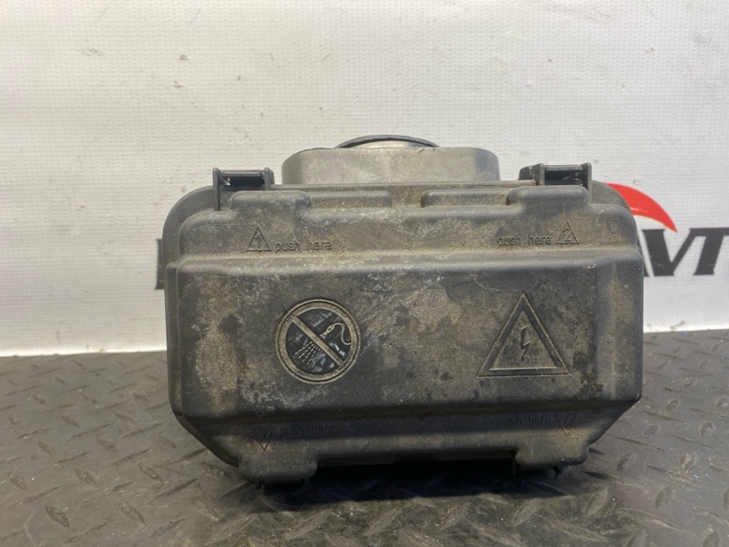 Блок предохранителей KIA CARNIVAL YP D4HB 2014-2018 530484