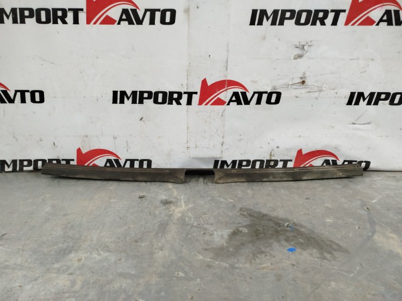 Накладка замка багажника LADA 2109 21090 21083 1991-2006 532581 Накладка замка багажника LADA 2109 21090 21083 1991-2006 532581