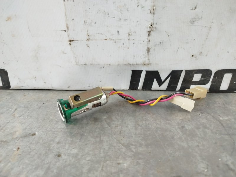 Прикуриватель LADA 2109 21090 21083 1991-2006 532690 Прикуриватель LADA 2109 21090 21083 1991-2006 532690