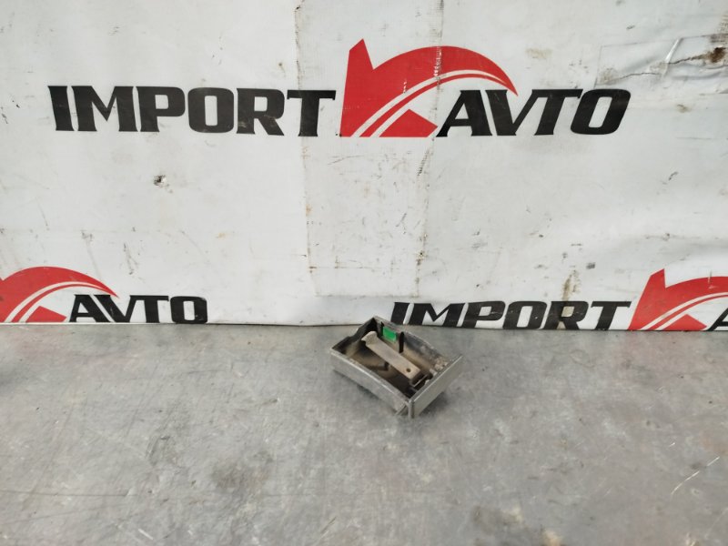 Пепельница LADA 2109 21090 21083 1991-2006 532718 Пепельница LADA 2109 21090 21083 1991-2006 532718