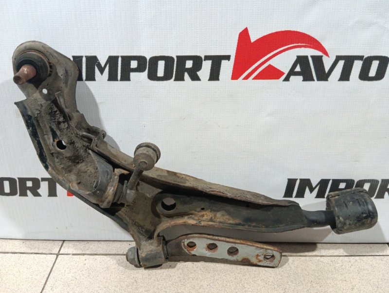 Рычаг подвески NISSAN BASSARA JU30 KA24DE 1999-2003 передний правый 537692