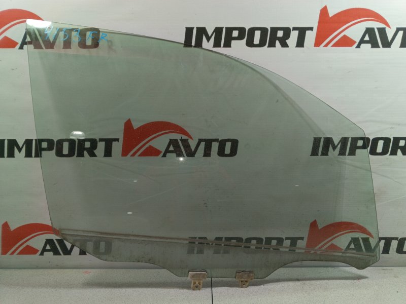 Стекло боковое NISSAN BASSARA JNU30 KA24DE 1999-2003 передний правый 548403