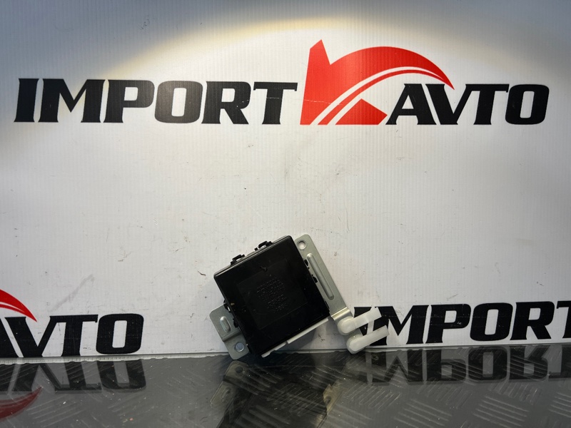 Блок управления дверьми LEXUS RX300 MCU15L 1MZ-FE 2000-2003 задний правый 549174 Блок управления дверьми LEXUS RX300 MCU15L 1MZ-FE 2000-2003 задний правый 549174
