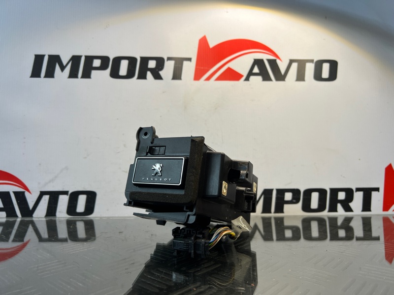 Блок управления PEUGEOT 3008 C2A DV6FC 2016-2020 549324