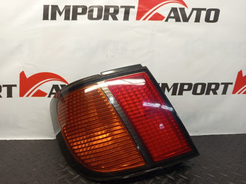 Стоп-сигнал NISSAN BASSARA JTU30 QR25DE 1999-2003 левый 549738 Стоп-сигнал NISSAN BASSARA JTU30 QR25DE 1999-2003 левый 549738