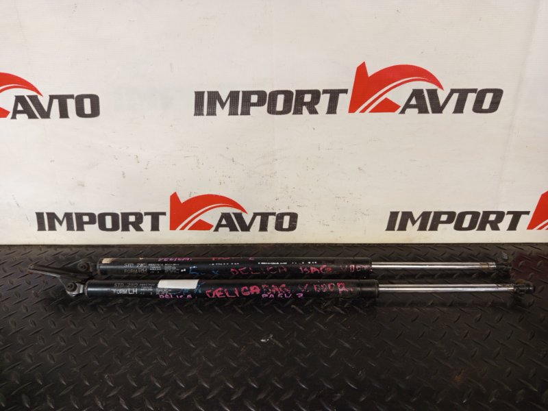 Амортизатор задней двери MITSUBISHI DELICA PA5W 4D56 1994-1997 257932