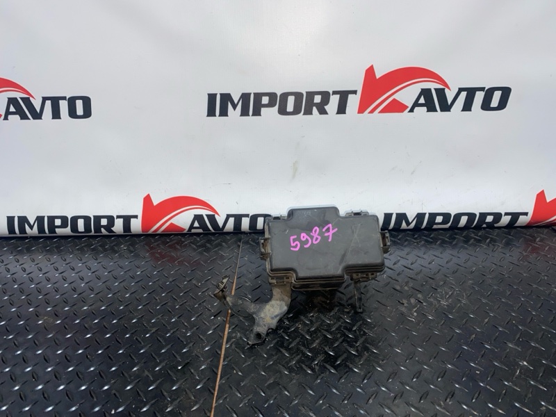 Блок предохранителей HONDA MOBILIO GB1 L15A 2001-2003 554103 Блок предохранителей HONDA MOBILIO GB1 L15A 2001-2003 554103
