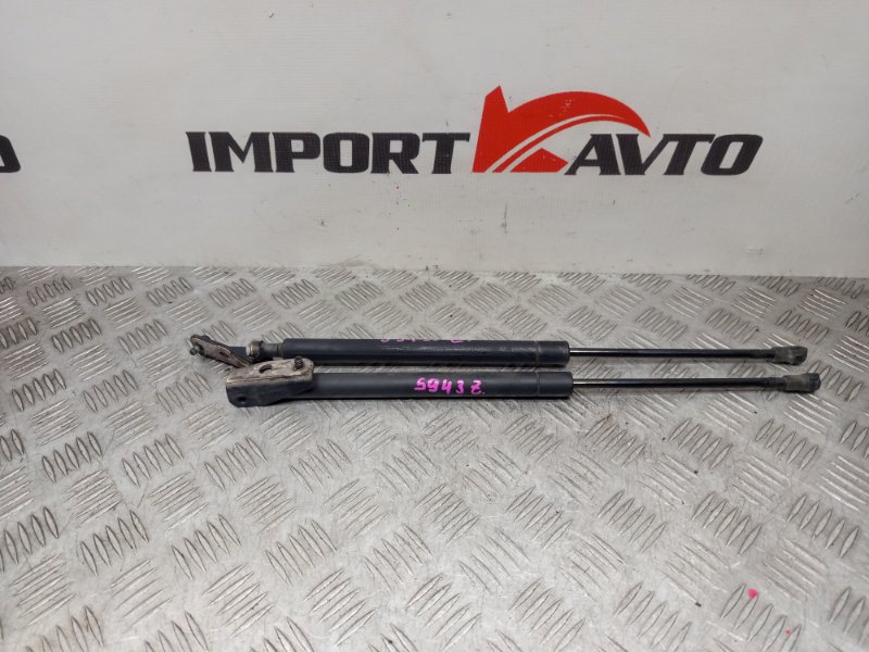 Амортизатор задней двери TOYOTA COROLLA FIELDER NZE124G 1NZ-FE 2000-2002 555277