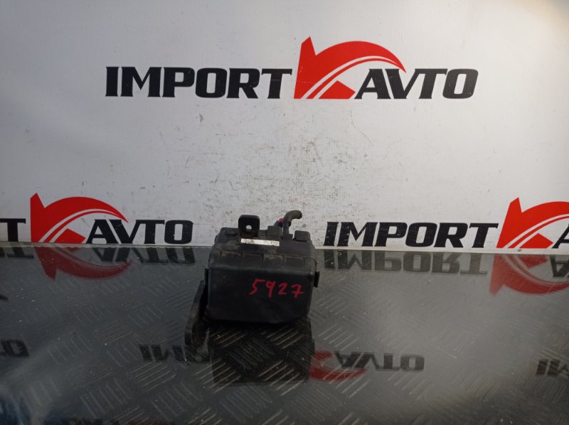 Блок предохранителей HYUNDAI TERRACAN HP D4BH 2001-2004 556080 Блок предохранителей HYUNDAI TERRACAN HP D4BH 2001-2004 556080