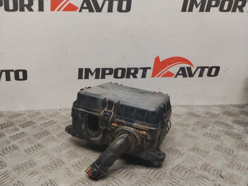 Блок предохранителей KIA BONGO PU D4CB 2012-2019 557325