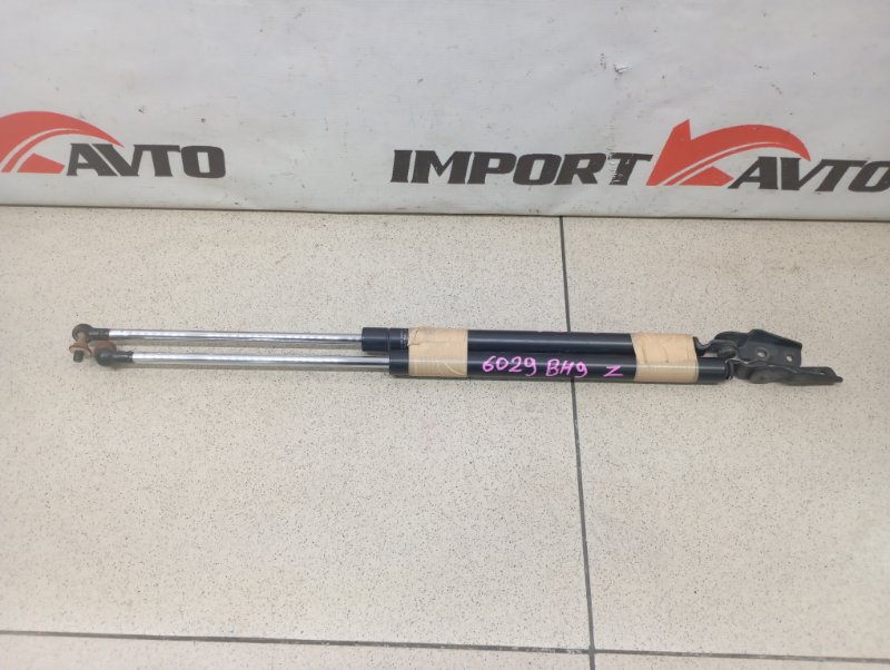 Амортизатор задней двери SUBARU LEGACY BH9 EJ254 1998-2001 559708