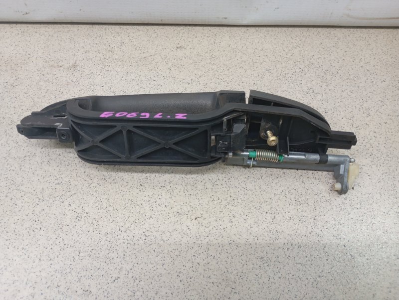 Ручка двери внешняя FORD ESCAPE EP3WF L3 2000-2006 задний левый 559855