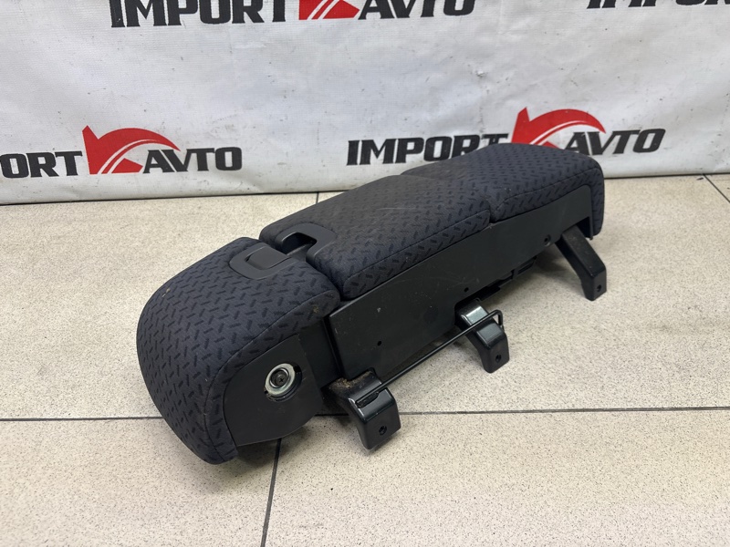 Бардачок между сиденьями HONDA MOBILIO SPIKE GK2 L15A 2005-2008 569919