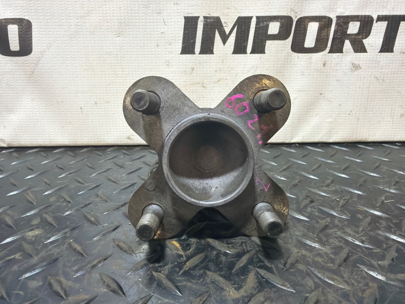 Ступица TOYOTA PASSO KGC30 1KR-FE 2010-2014 задний 570895