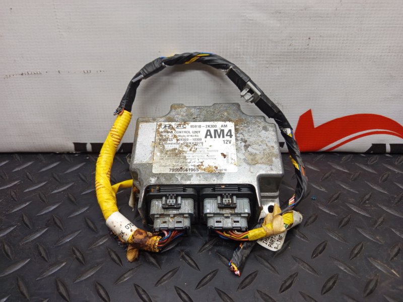 Блок управления AIRBAG KIA SOUL AM G4FC 2008-2011 579642 Блок управления AIRBAG KIA SOUL AM G4FC 2008-2011 579642