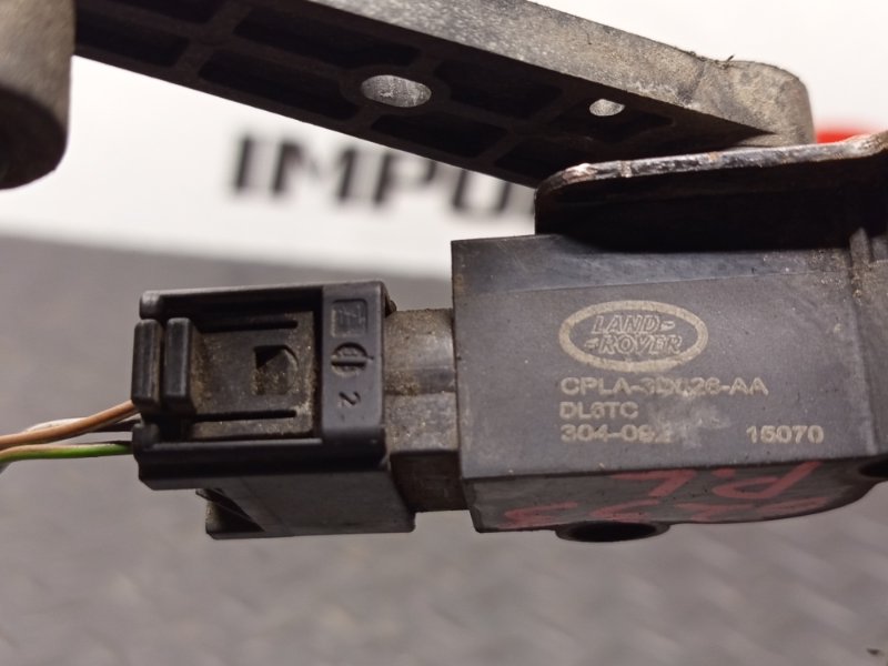 Датчик высоты дорожного просвета LAND ROVER RANGE ROVER L405 448DT 2012-2017 передний левый 579840