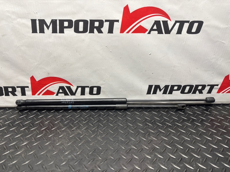 Амортизатор капота MERCEDES-BENZ C-CLASS W204 271.860 2011-2014 580445
