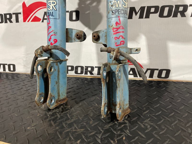 Стойка TOYOTA CARINA ED ST202 3S-GE 1993-1995 585638