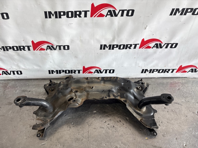 Балка SUZUKI WAGON R MH23S K6A 2008-2012 передний 585690