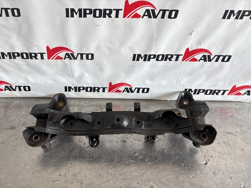 Балка MAZDA BONGO FRIENDEE SGL5 WL-T 1995-1999 передний 585779