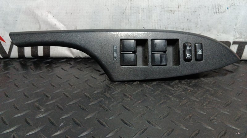 Блок управления стеклоподъемниками TOYOTA COROLLA FIELDER NZE144G 1NZ-FE 2008-2012 передний правый 599857