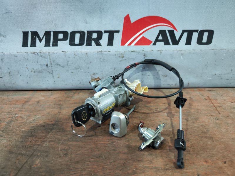Замок зажигания TOYOTA COROLLA FIELDER NZE164G 1NZ-FE 2012-2015 600072