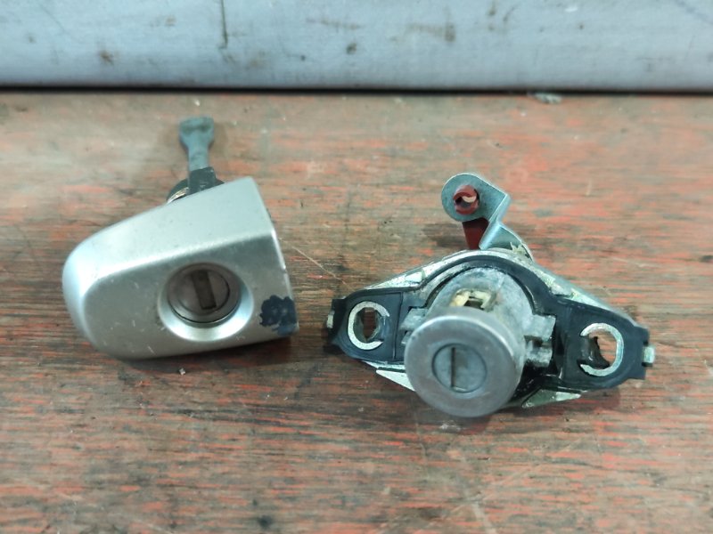 Замок зажигания TOYOTA COROLLA FIELDER NZE164G 1NZ-FE 2012-2015 600072