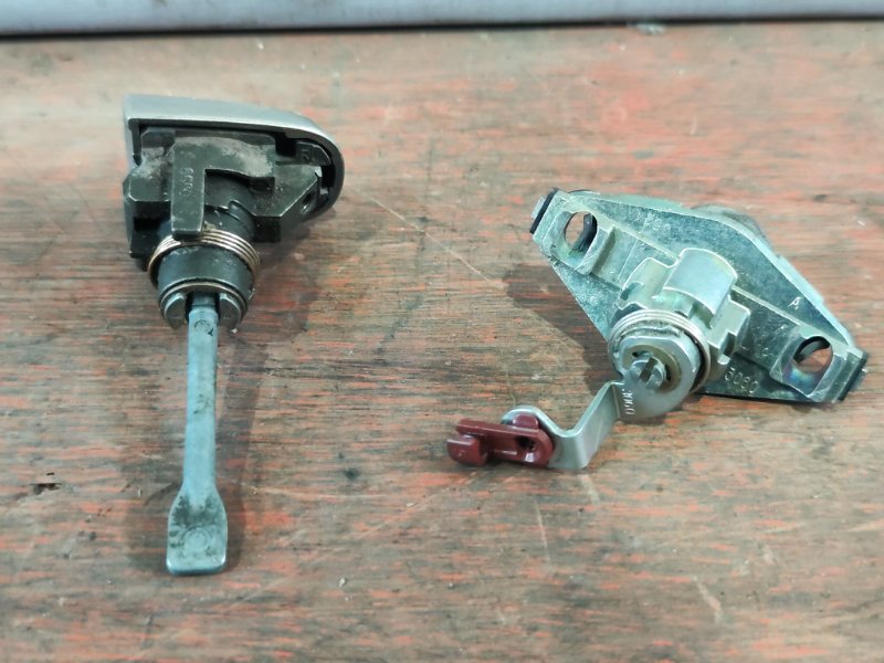 Замок зажигания TOYOTA COROLLA FIELDER NZE164G 1NZ-FE 2012-2015 600072