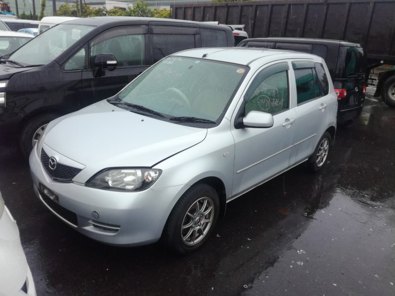 Автомобиль MAZDA DEMIO DY5W ZY-VE 2002-2005 в разбор 1345