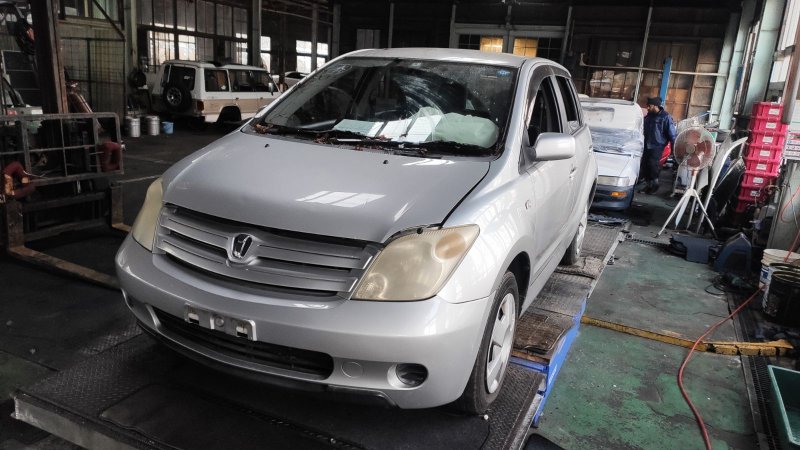 Автомобиль TOYOTA IST NCP60 2NZ-FE 2002-2005 в разбор 1902