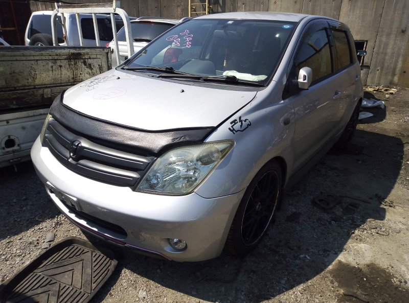 Автомобиль TOYOTA IST NCP61 1NZ-FE 2002-2005 в разбор 2152