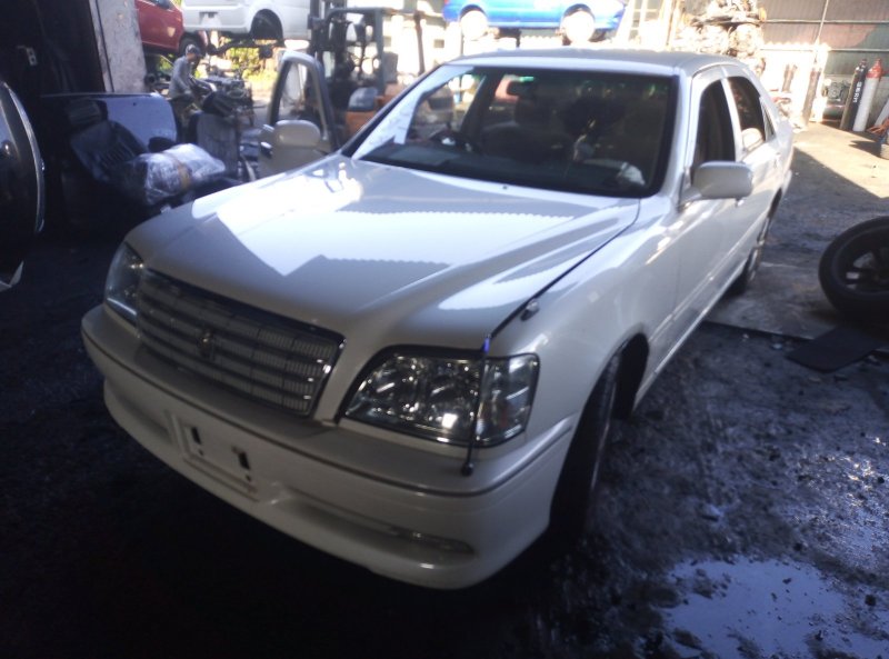 Автомобиль TOYOTA CROWN JZS175 2JZ-FSE 2001-2003 в разбор 2240