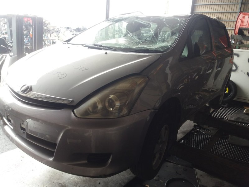 Автомобиль TOYOTA WISH ZNE10G 1ZZ-FE 2005-2009 в разбор 2543