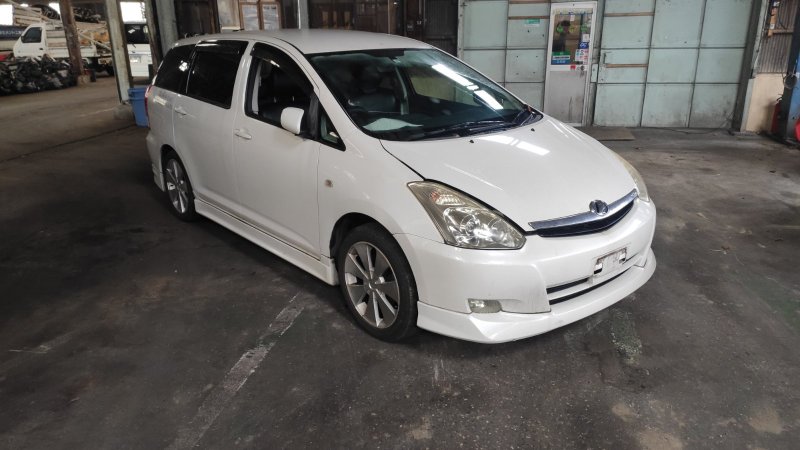 Автомобиль TOYOTA WISH ZNE10G 1ZZ-FE 2005-2009 в разбор 2788