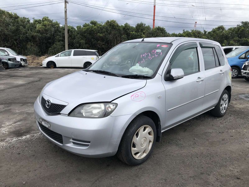 Автомобиль MAZDA DEMIO DY3W ZJ-VE 2002-2005 в разбор 3753