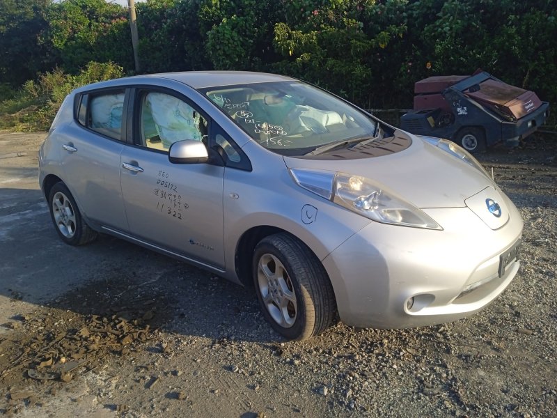 Автомобиль NISSAN LEAF ZE0 EM61 2009-2017 в разбор 5284