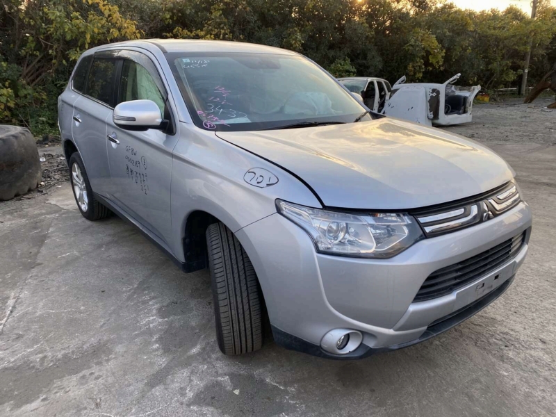 Автомобиль MITSUBISHI OUTLANDER GF8W 4J12 2012-2014 в разбор 5411