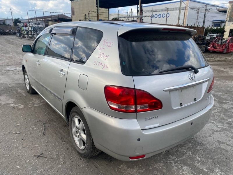 Автомобиль TOYOTA IPSUM ACM21W 2AZ-FE 2001-2003 в разбор 5455