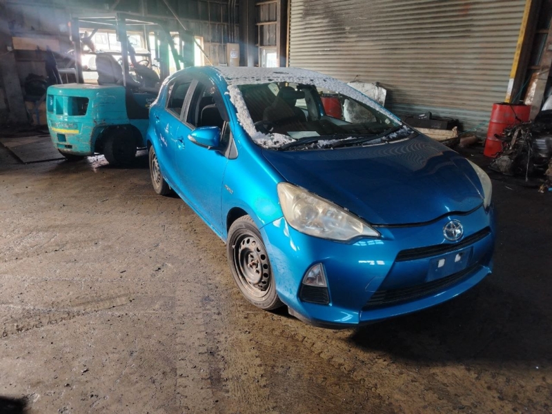 Автомобиль TOYOTA AQUA NHP10 1NZ-FXE 2011-2014 в разбор 5536