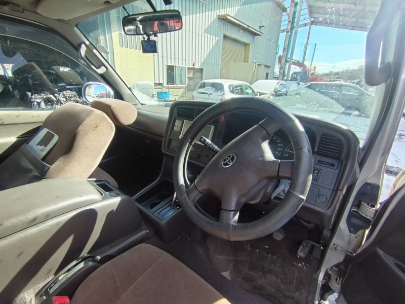 Автомобиль TOYOTA HIACE KZH106W 1KZ-TE 1999-2004 в разбор 5579